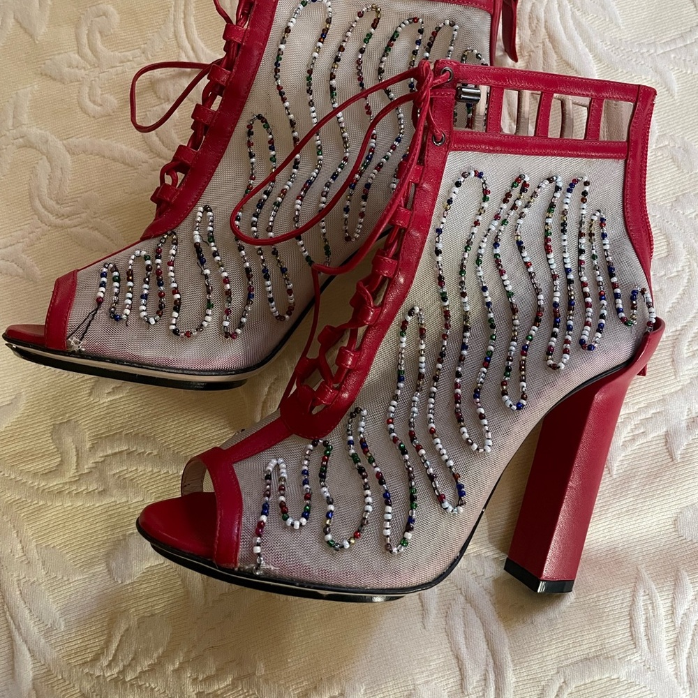 Burakuyan DESIGNER booties - heels! Gorgeous! Hand beaded. NEW! Leather Size 9